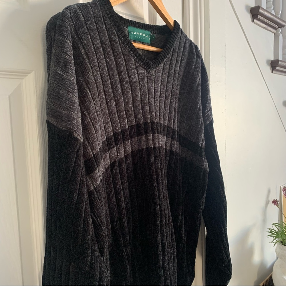 Vintage Tundra Canada Chenille V-Neck Sweater